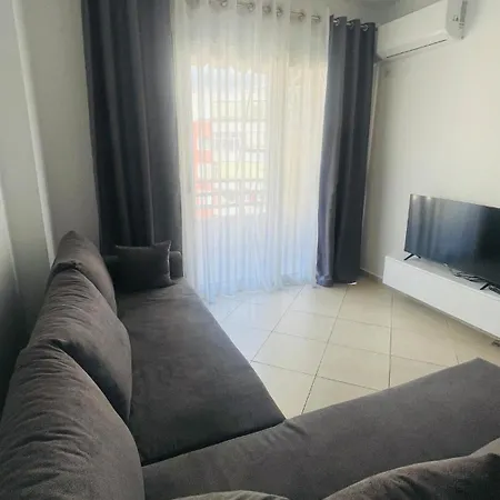Apartament Grey Opal *